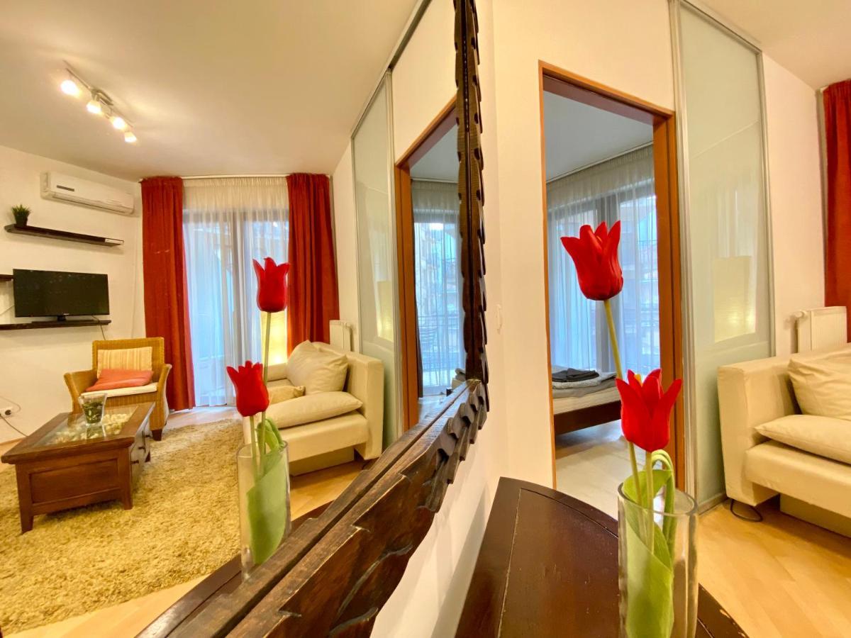 Downtown Vibe-Kiraly I Apts W Private Balcony Budapest Exterior photo